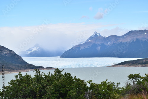 Campo e geleiras da patagônia.