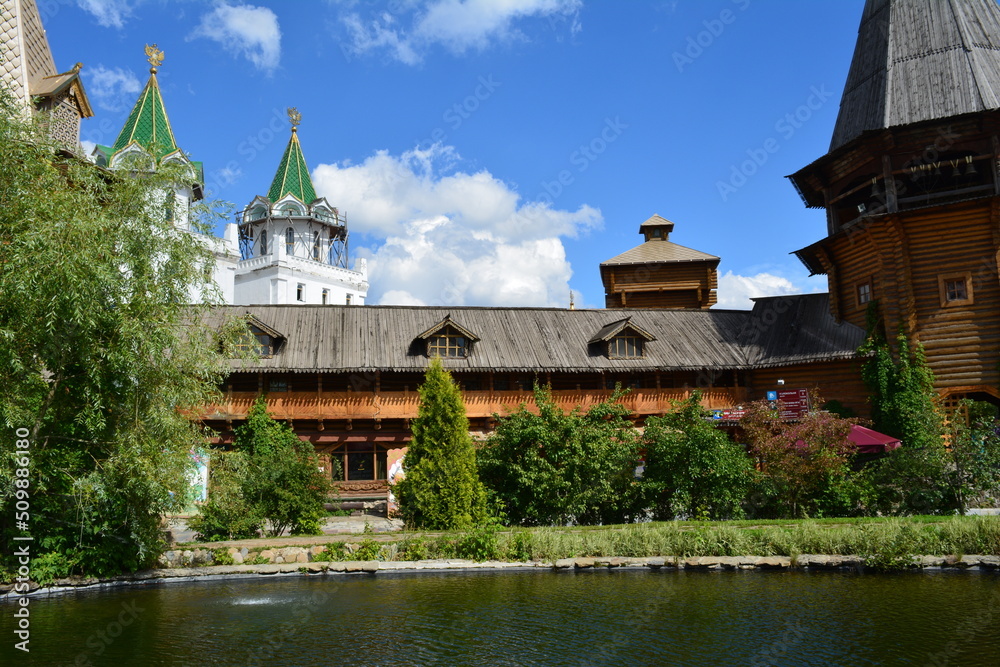 summer walking in Moscow