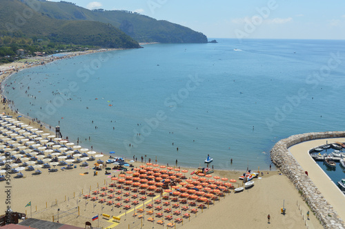 Fototapeta Naklejka Na Ścianę i Meble -  Beach at Sperlonga 