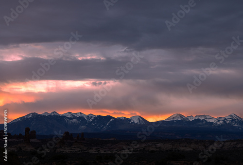 Print op canvas Scenic Sunrise Landscape in Arches National Park Utah