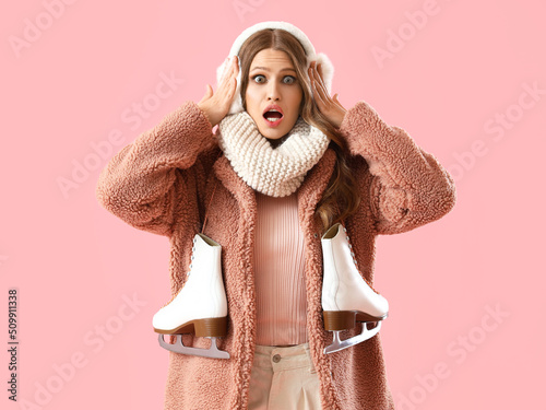Beautiful surprised young w...