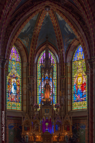 The interior of the basilica of the national vow © William Huang