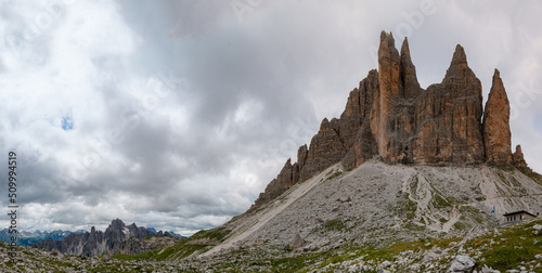 Dolomites Tre Cime Di Laveredo depuis le refuge du Laveredo