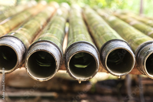 Εκτύπωση καμβά Pipes for drilling water. Drill casing set. Long layout