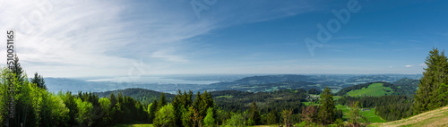 Blick auf den Bodensee vom Lank am Bödele in Vorarlberg © by-studio