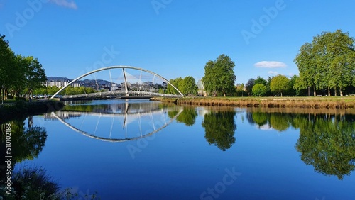 Cuadro en lienzo Puente en la ría de Pontevedra, Galicia