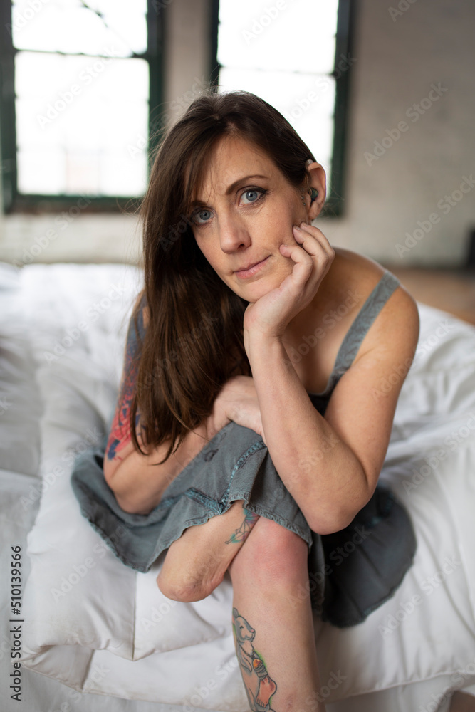 Amputee woman in loft bed
Amputee woman in bed
Amputee woman in loft bed
Amputee woman in bed