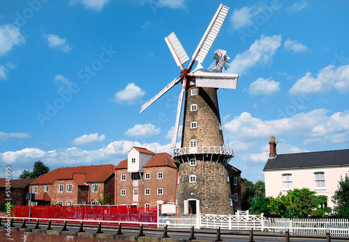 Obraz na płótnie Maud Foster Windmill built in 1819 in the town of Boston, Lincolnshire, England UK w salonie