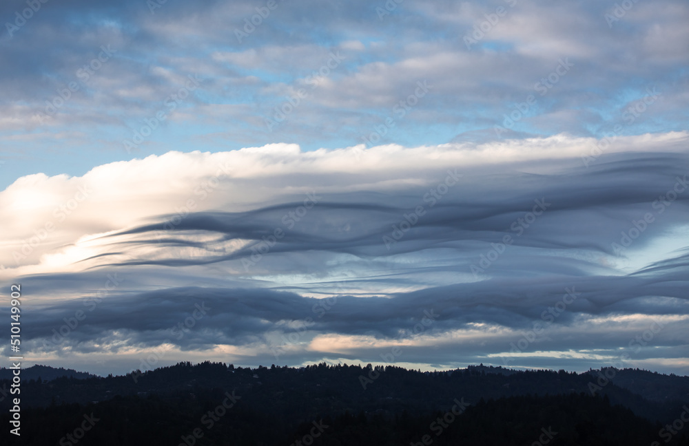 Lenticular clouds Lenticular clouds