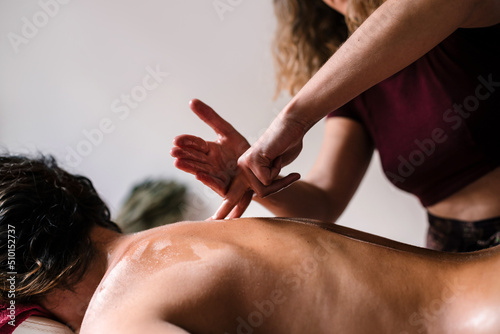 Ayurvedic back massage photo