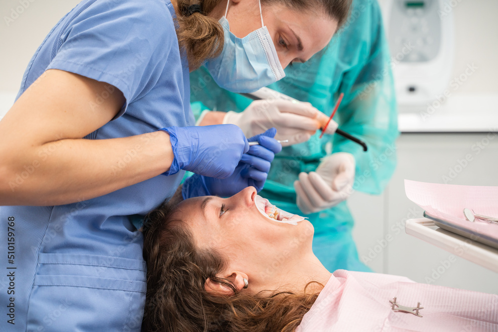 Orthodontic Treatment. Adjustment Of Clear Braces Orthodontic Treatment. Adjustment Of Clear Braces