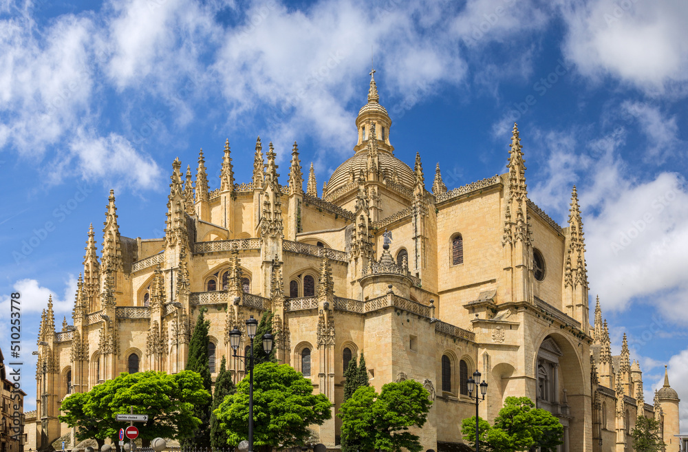 Gothic-style Roman Catholic cathedral located in the main square Plaza Mayor. Castilla y Leon in Segovia, Spain