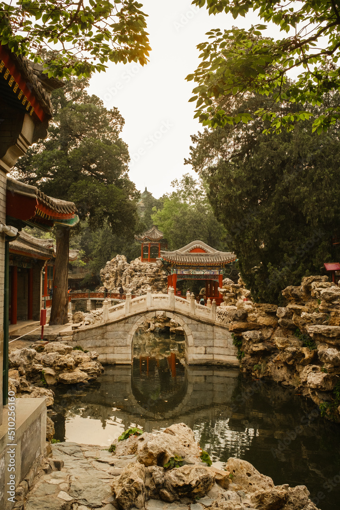 Fototapeta premium Chinese garden park architecture