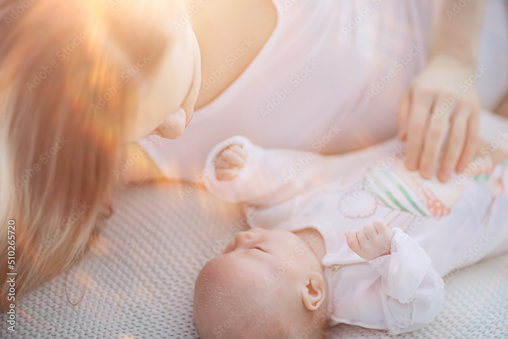 newborn baby mom care home family