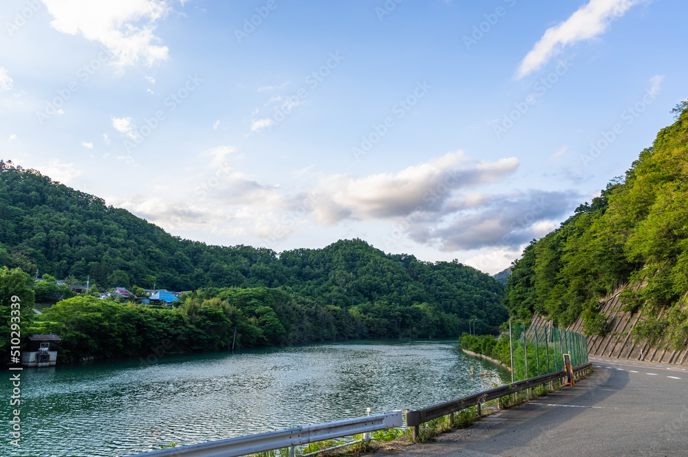 初夏の里山と犀川　生坂村