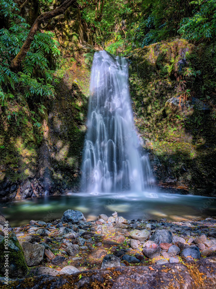 Obraz premium Salto do Prego Waterfall. Azores. Sao Miguel.