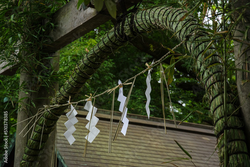 東京赤坂にある氷川神社に茅の輪ができた