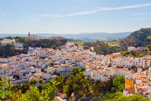 Casares, weisses Dorf in Andalusien, Spanien  photo