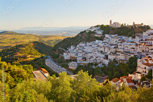 Casares, weisses Dorf in Andalusien, Spanien  photo