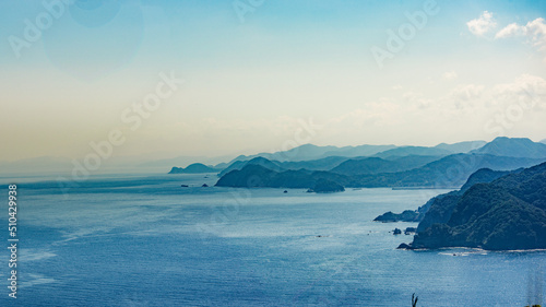 兵庫県・余部埼灯台から見る日本海と山陰の地形	