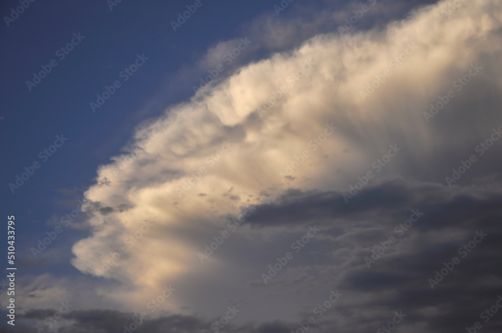 anvil cloud from a thunderstorm