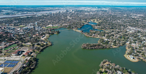 Baton Rouge, Louisiana State Capitol, Mississippi River Bridge, LSU Lakes, LSU campus © Bryan