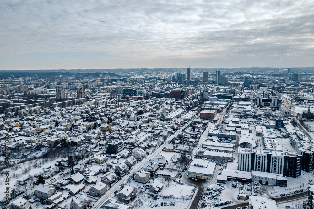 Obraz na płótnie vilnius city aerial view in lithuania in winter w salonie