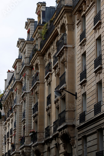 Urbanscape in the city of Paris, France © Laiotz