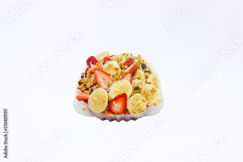 bowl de furta con granola y yogurt 