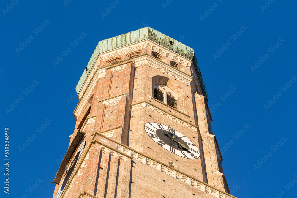 Obraz premium Close-up of a spire top of the Frauenkirche (cathedral of our dear lady).