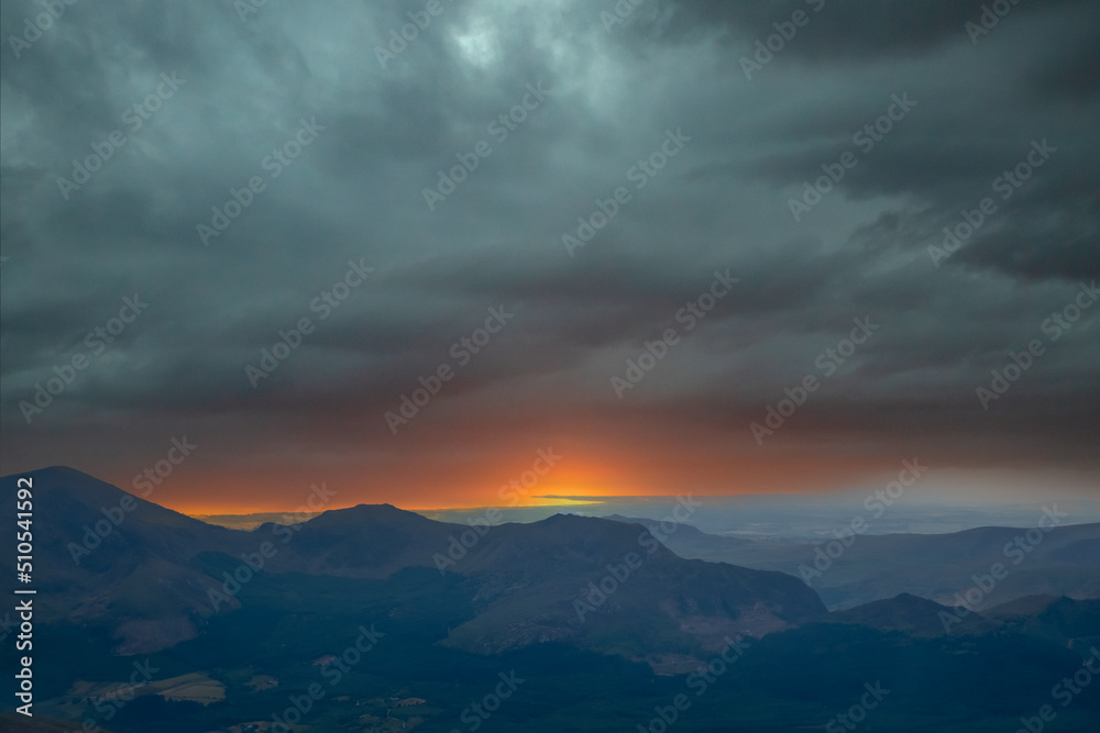 Sonnenuntergang auf dem Mount Snowdon, Snowdonia Nationalpak in Wales, UK