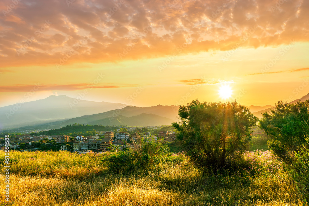 Obraz premium picturesque highland landscape with amazing view from hill with golden grass and green bushes