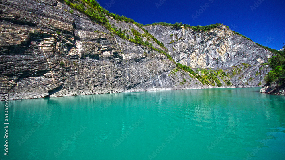 Lac de Monteynard-Avignonet en isère - Alpes Françaises