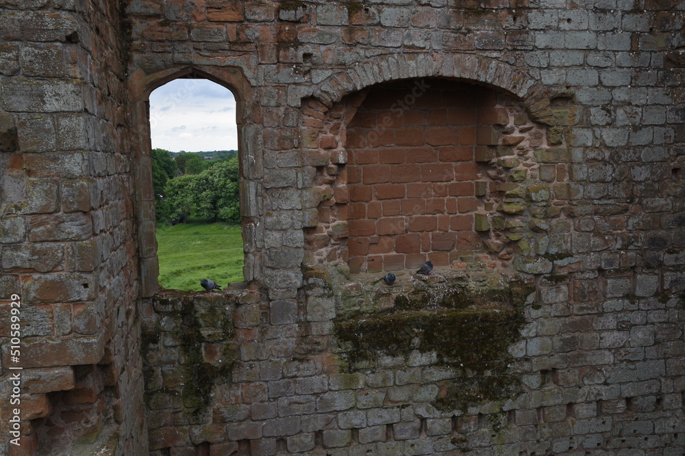 the interior of the remains of Kenilworth castle 