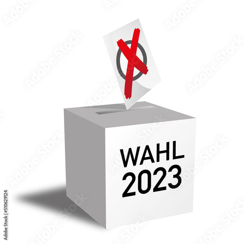 Wahlen 2023 - Wahlurne mit Stimmzettel