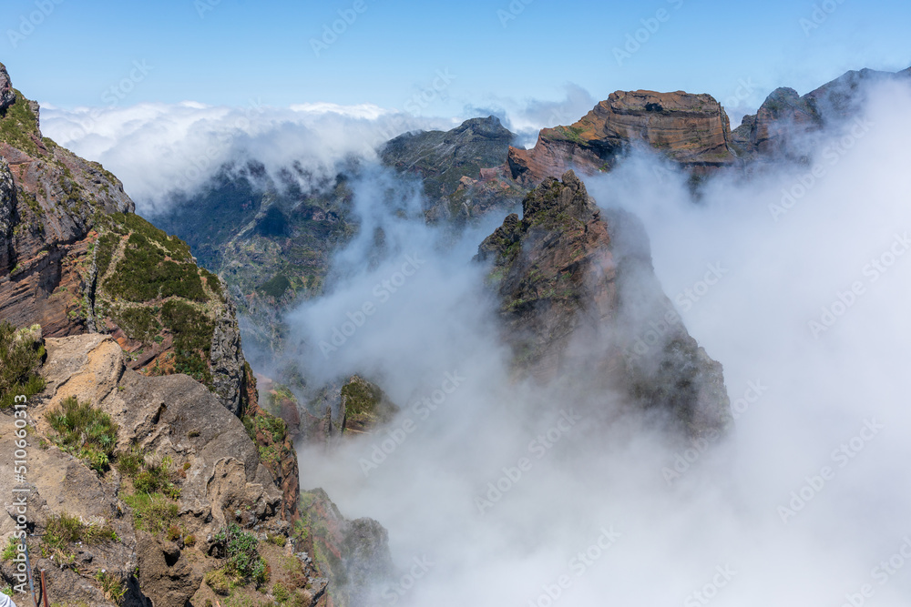 Obraz na płótnie Krajobraz Madery - szlak na Pico Ruivo w salonie