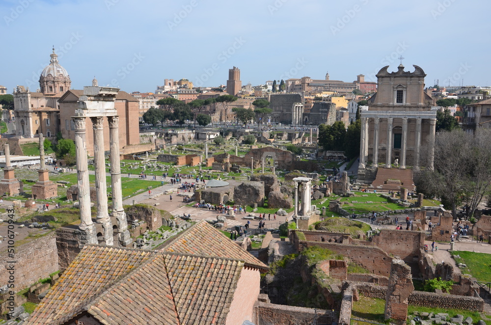 Obraz premium Some photos from the ancient and most beautiful city of Rome taken on a bright sunny day of October.