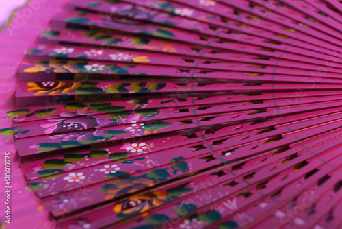 Spanish fan, heat wave, Spanish fan details, fans are a good way to quench the heat.