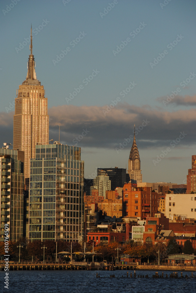 Obraz premium Etats Unis USA US Amerique New York Manhattan Empire state Building soleil