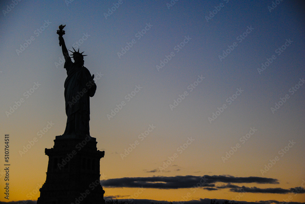 Etats Unis USA US Amerique New York Statue Liberté Lady Liberty coucher soleil Etats Unis USA US Amerique New York Statue Liberté Lady Liberty coucher soleil