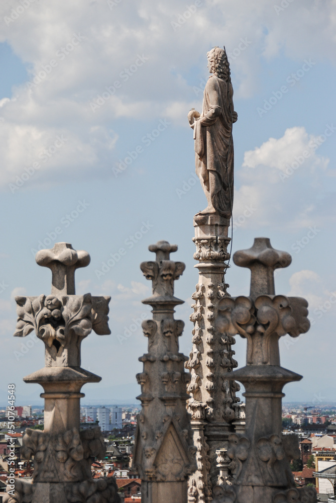 Italie Milan Duomo statue