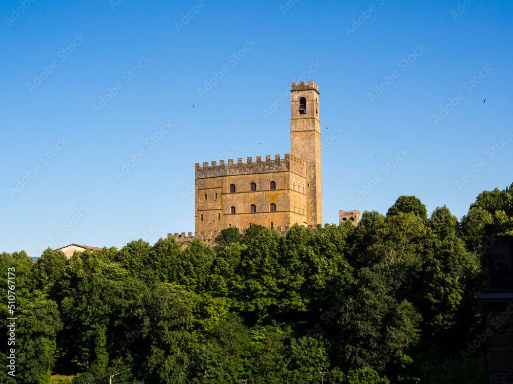 Italia, Toscana, provincia di Arezzo, il paese di Poppi,il castello dei Conti Guidi.