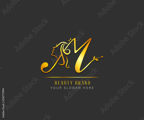elegant beauty and spa treatment letter M logo. letter M luxury beauty face logo. logo template for beaauty spa and treatment
