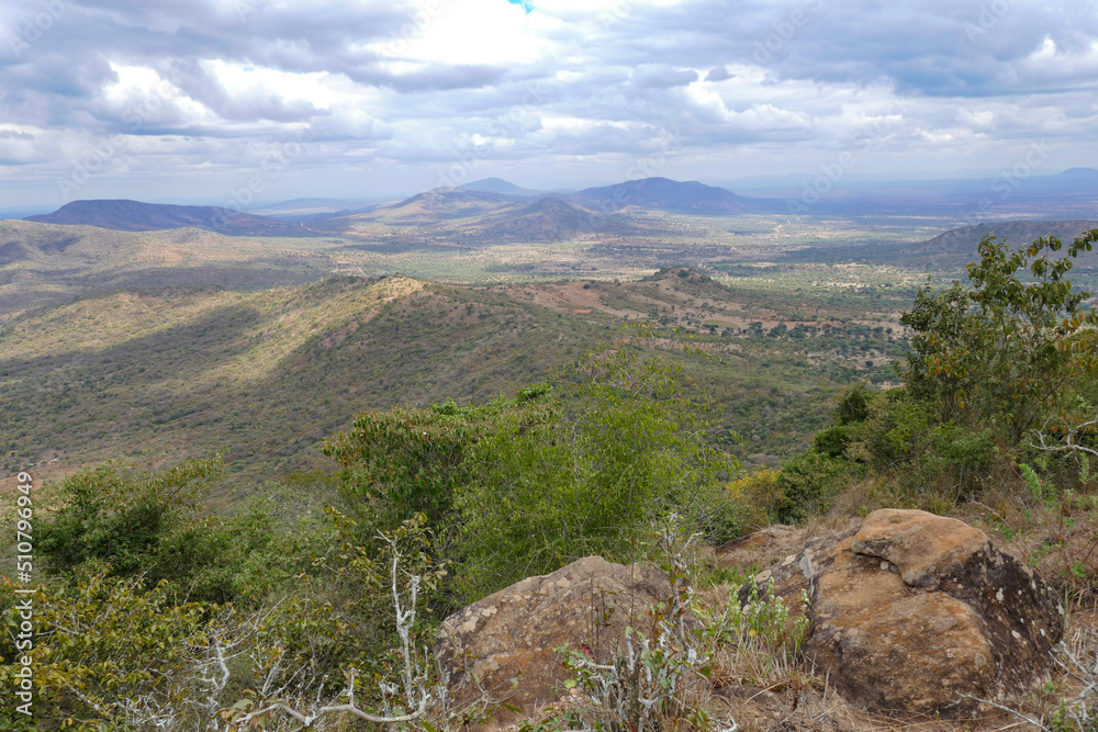 Fototapeta premium scenic view of Ole Muntus Hill in Sultan Hamud, Kenya