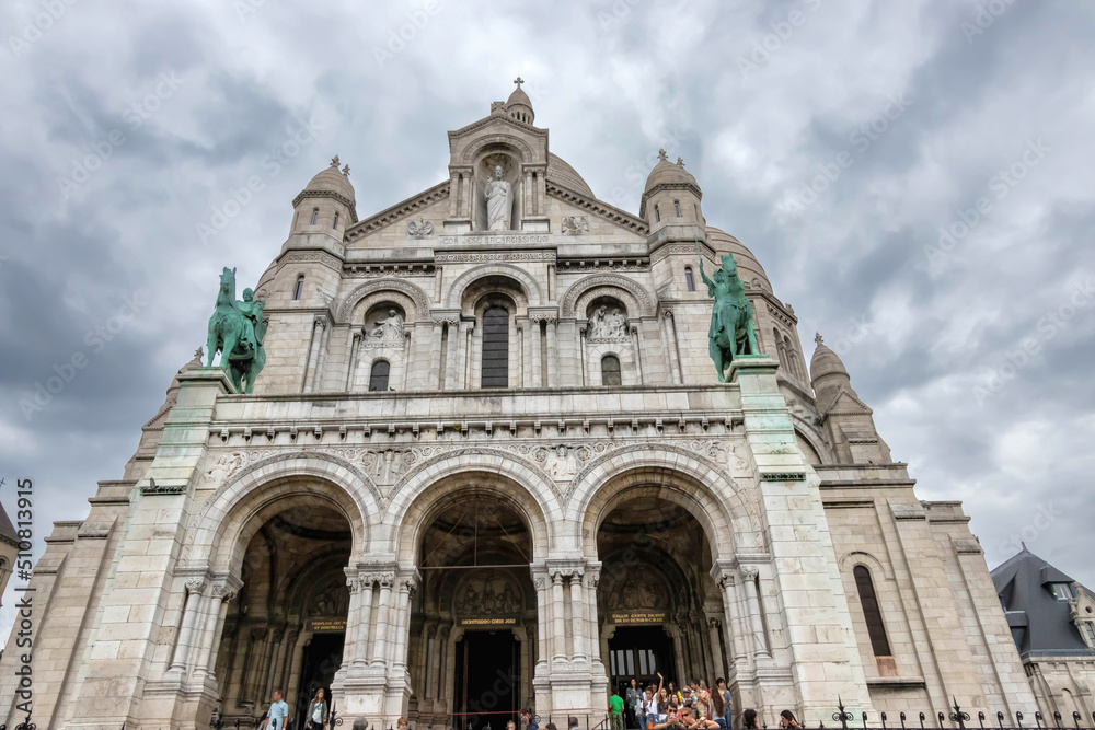 The Basilica of the Sacred Heart (fr.: Sacré-Cœur), Paris, France 
