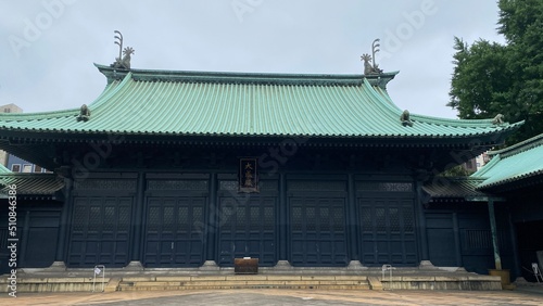 Yushima shrine  established in 1690  once was Confucius educational institute  has such a calming soothing atmosphere.  Tokyo cityscape year 2022 June 14th