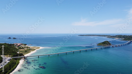 【角島大橋】角島 日本の自然 青い空とエメラルドグリーンの海 山口県下関市豊北町大字神田 