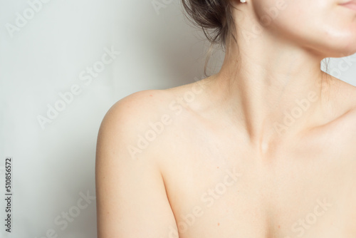 beautiful woman, body parts neck clavicle