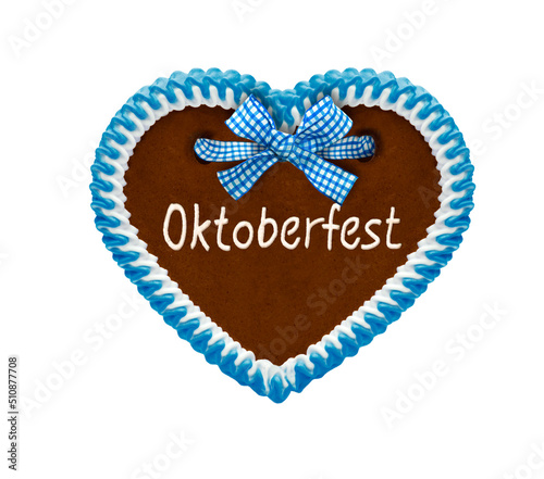 Rotes Lebkuchenherz isoliert auf weissem Hintergrund