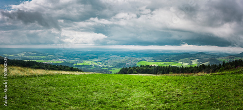 Panorama auf der Wasserkuppe in der Rhön in Hessen